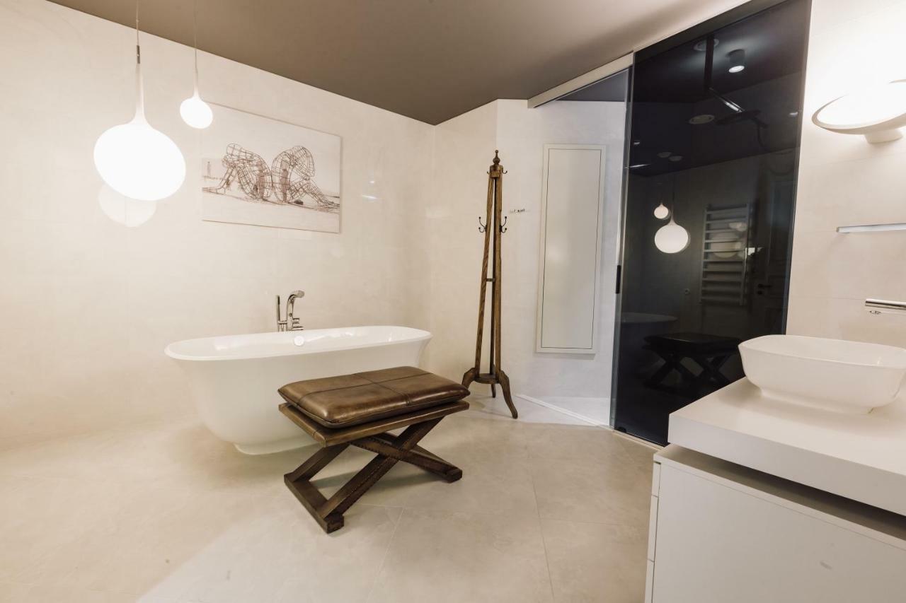 Millionaire Suite Рига Экстерьер фото
